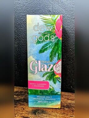 DEW OF THE GODS Maui Glaze Dragon Fruit Oil Facial Cleanser
